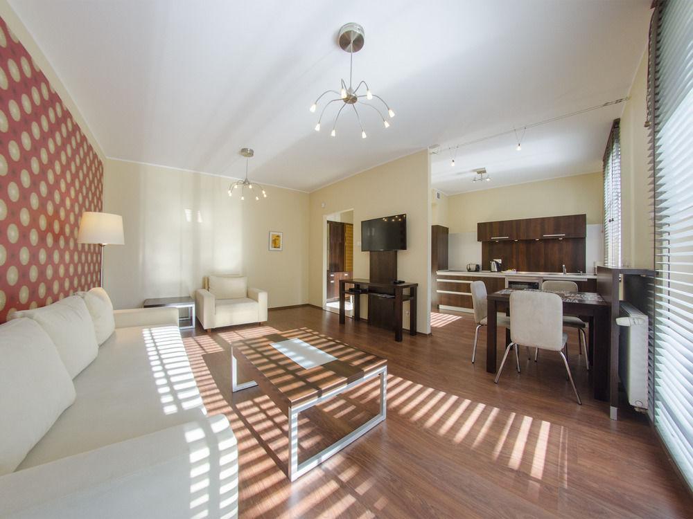 סופוט Dom & House - Apartments Parkur מראה חיצוני תמונה