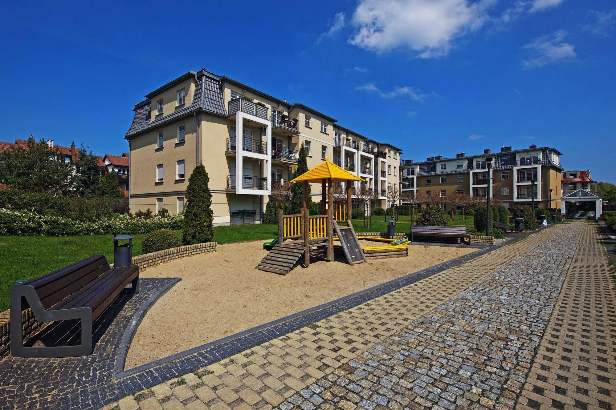 סופוט Dom & House - Apartments Parkur מראה חיצוני תמונה